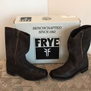 Frye Heath Outside Zip Dark Brown Boots